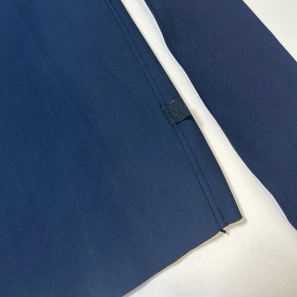 Lululemon Out Of This World Long Sleeve Top - Picture 6 of 6